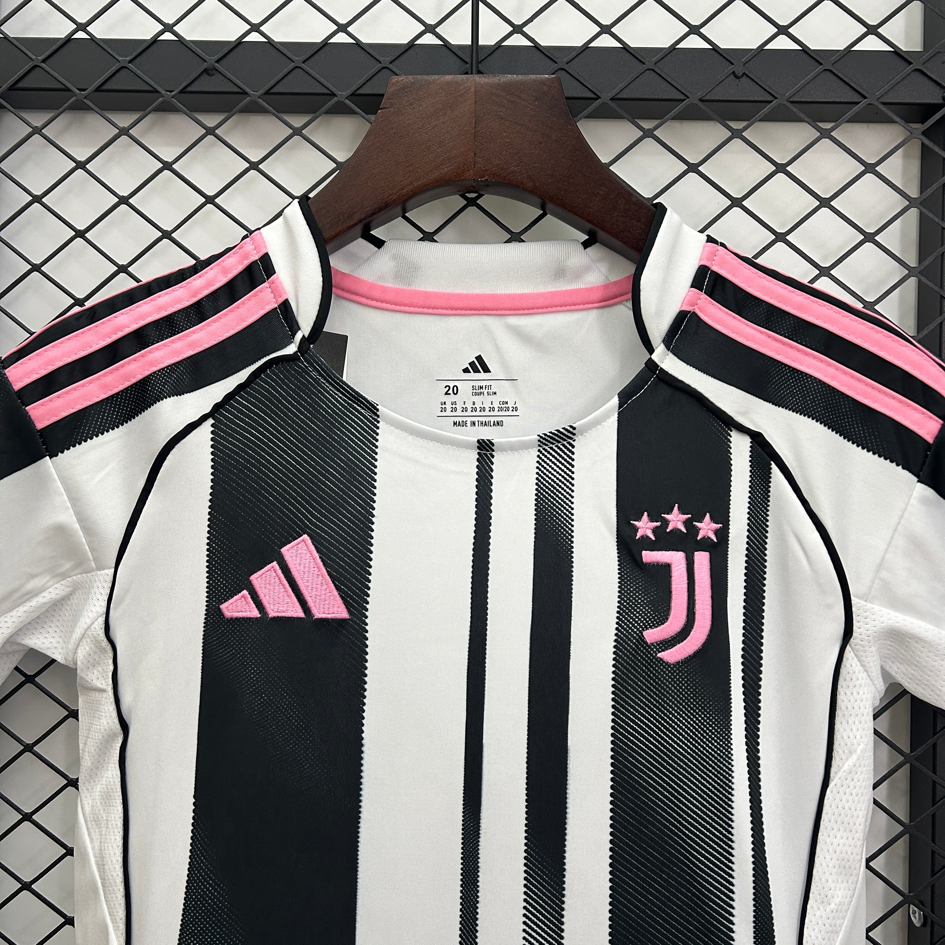 (NIÑO) CONJUNTO JUVENTUS DE TURÍN 2025/26