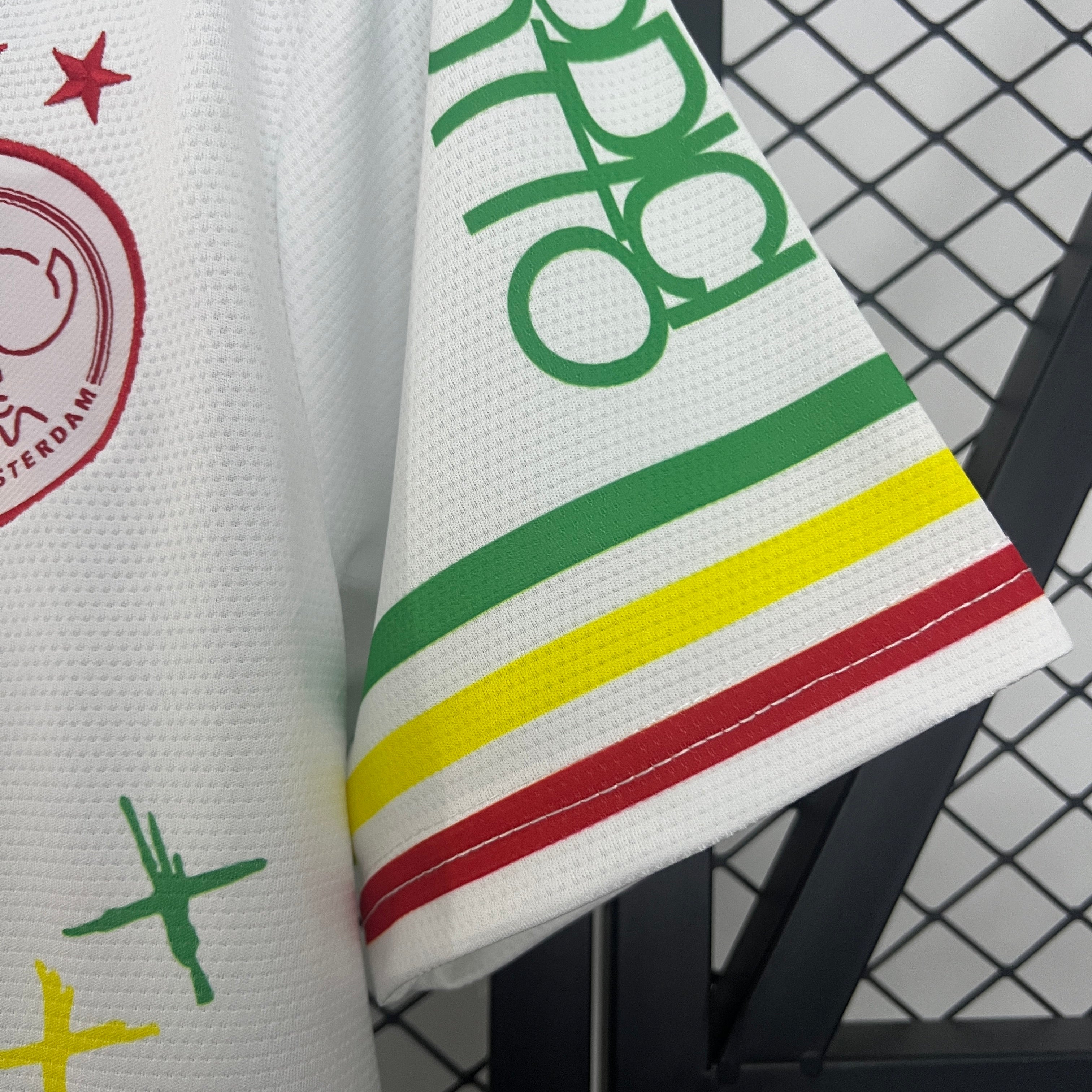 NEW CAMISETA AJAX DE AMSTERDAM (ED Bob Marley) 24/25