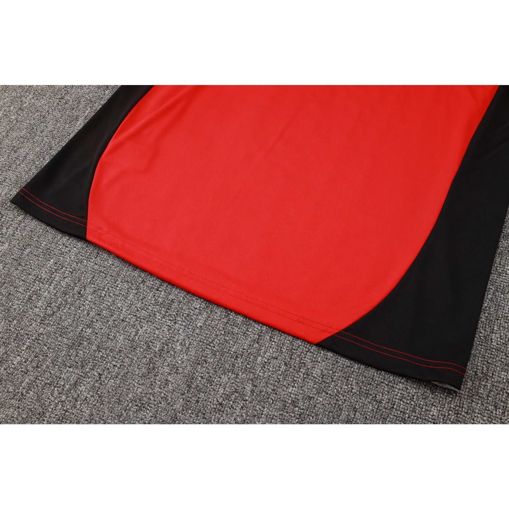 NEW MANCHESTER UNITED TRACKSUIT POLO 3º 24/25