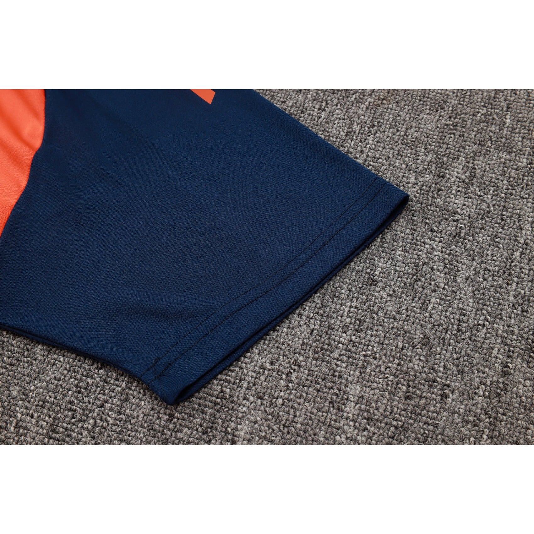 NEW MANCHESTER UNITED TRACKSUIT POLO 4º 24/25
