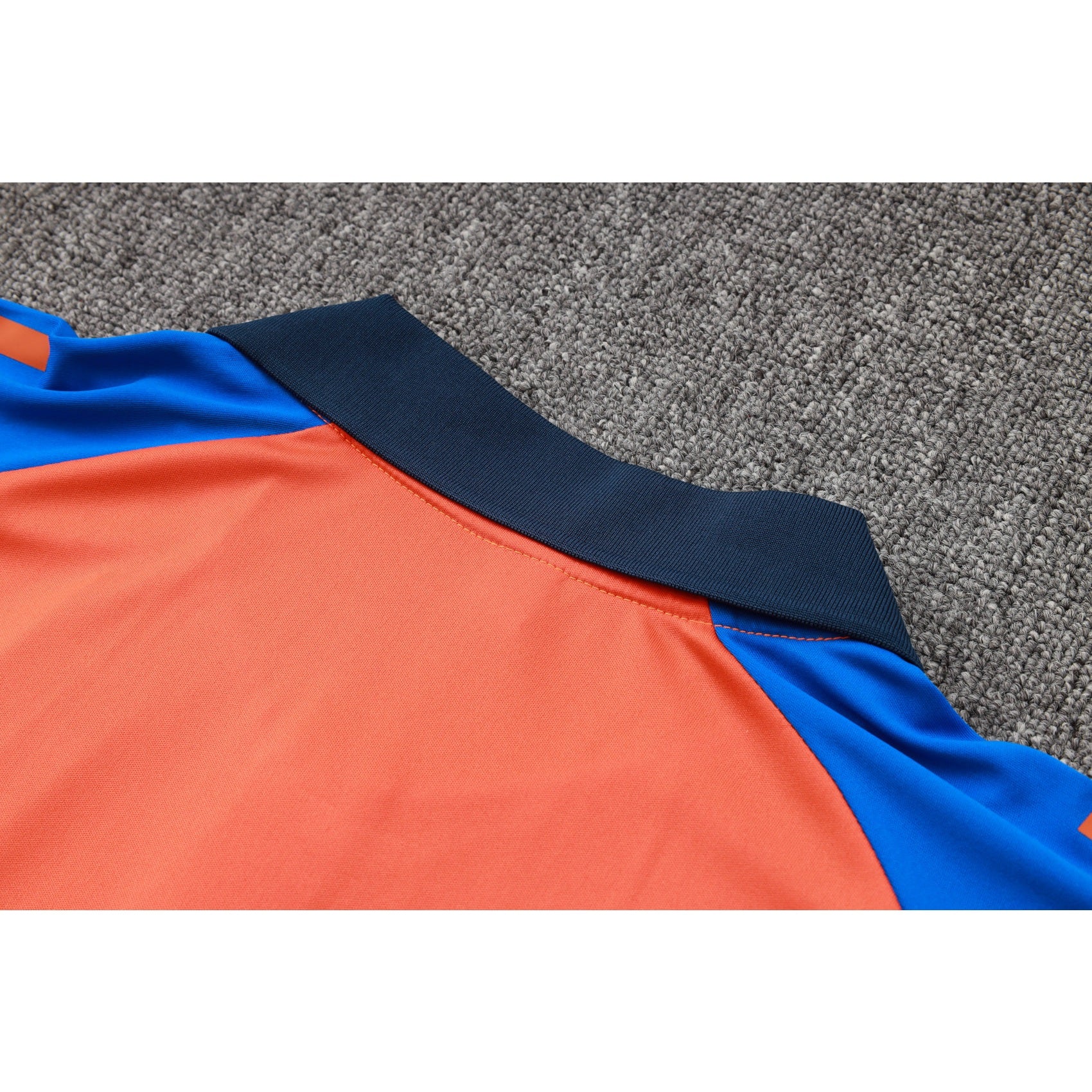 NEW JUVENTUS DE TURÍN TRACKSUIT POLO 24/25
