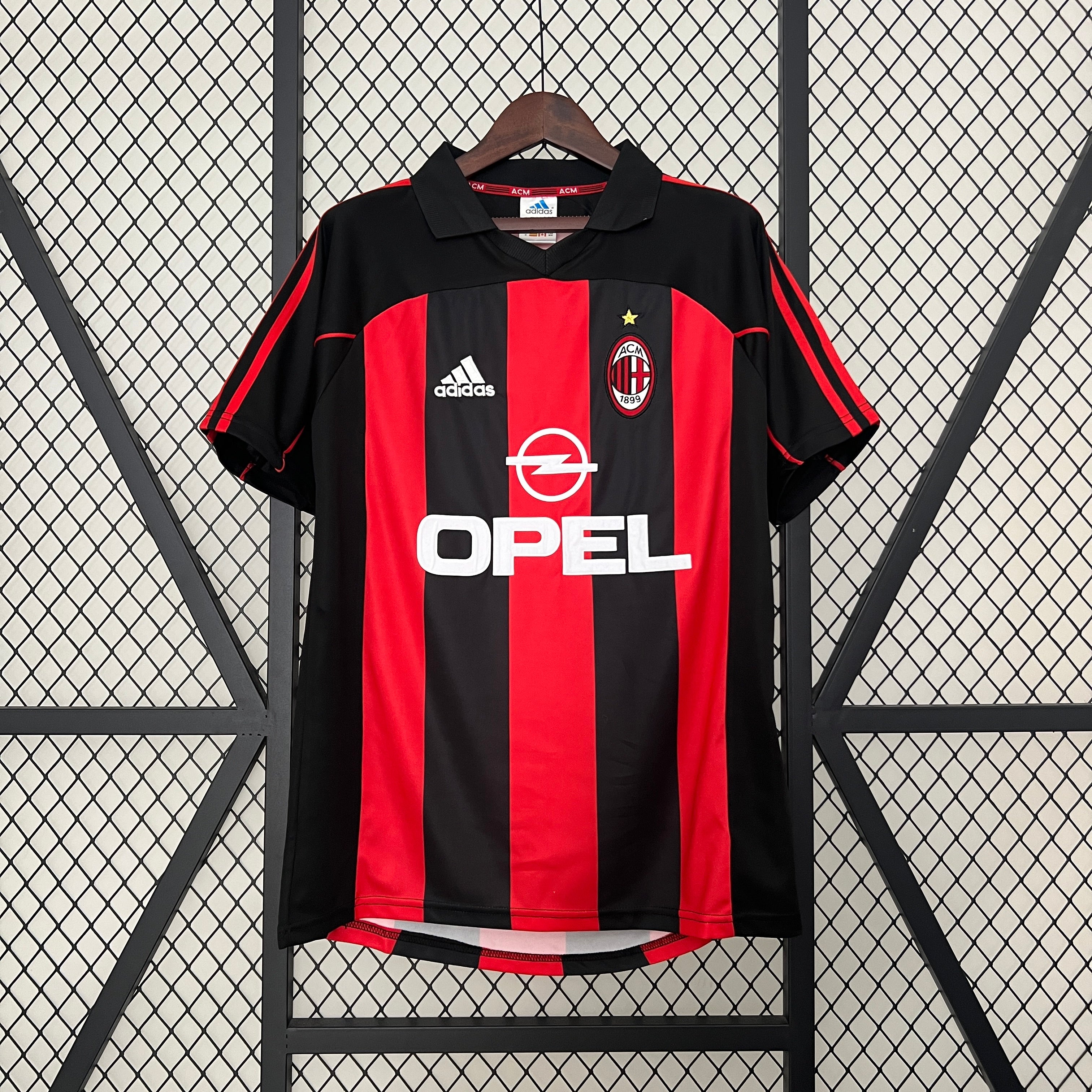 CAMISETA RETRO AC MILAN 2001/2002