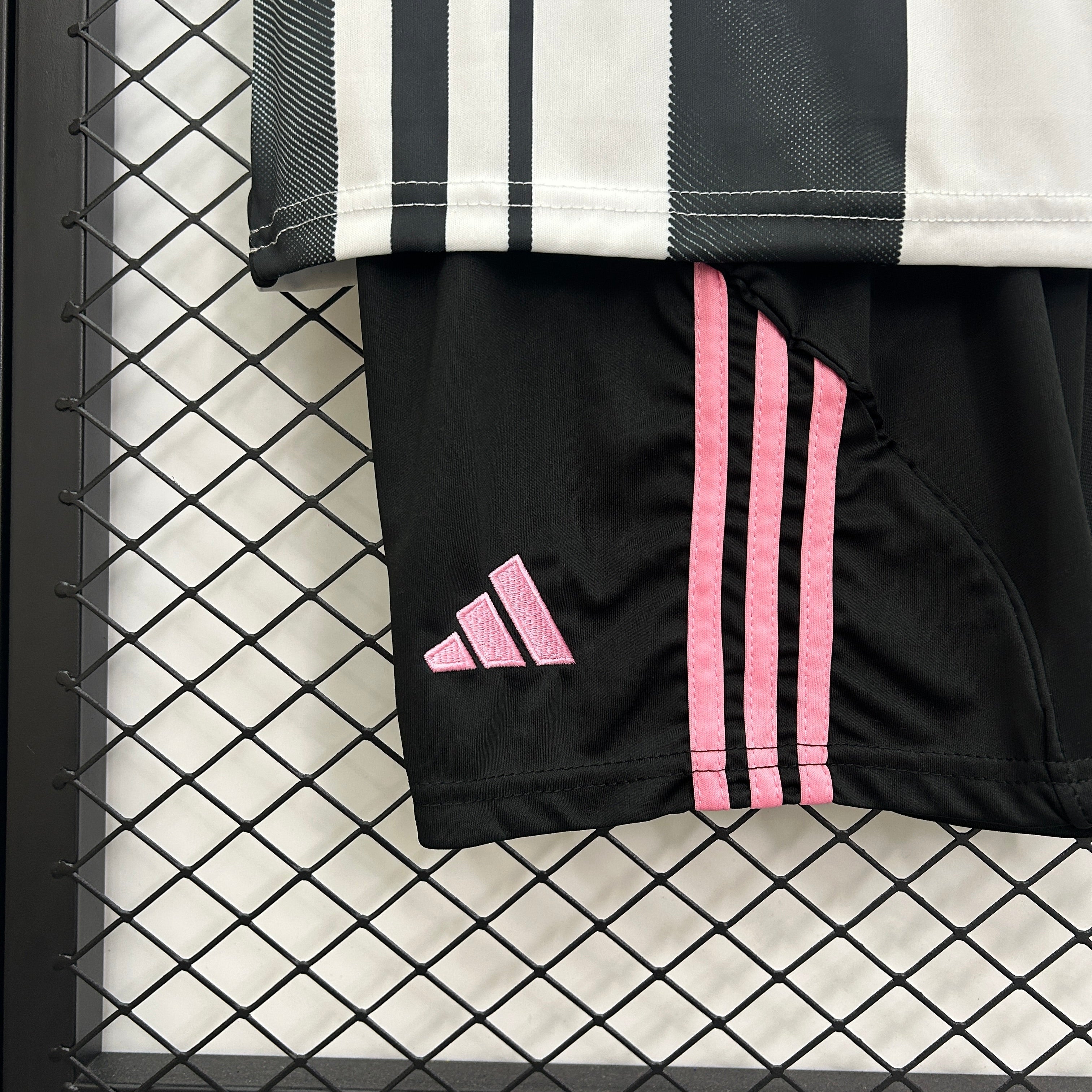 (NIÑO) CONJUNTO JUVENTUS DE TURÍN 2025/26