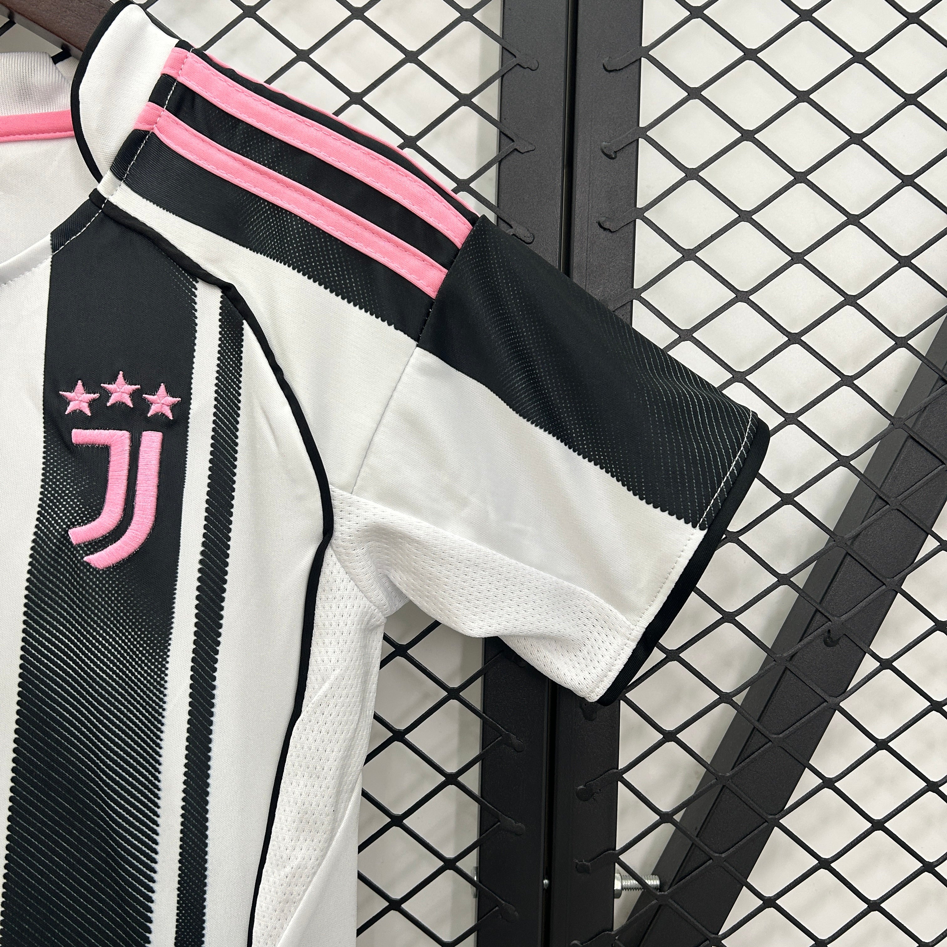 (NIÑO) CONJUNTO JUVENTUS DE TURÍN 2025/26