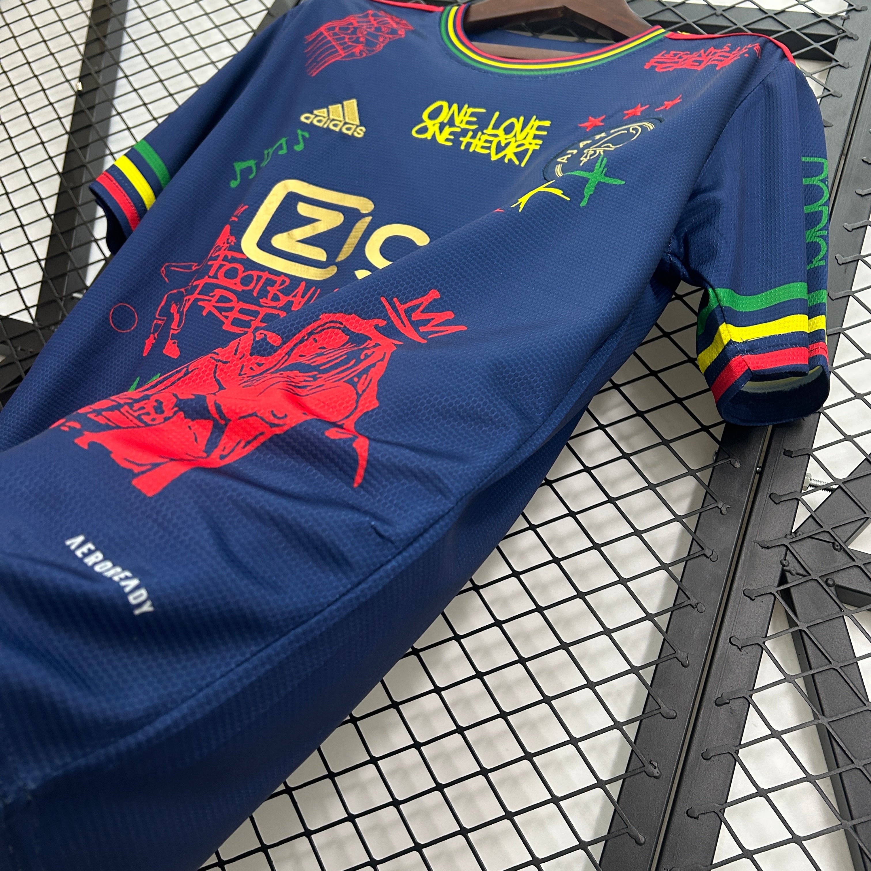 NEW CAMISETA AJAX DE AMSTERDAM (ED Bob Marley) 24/25