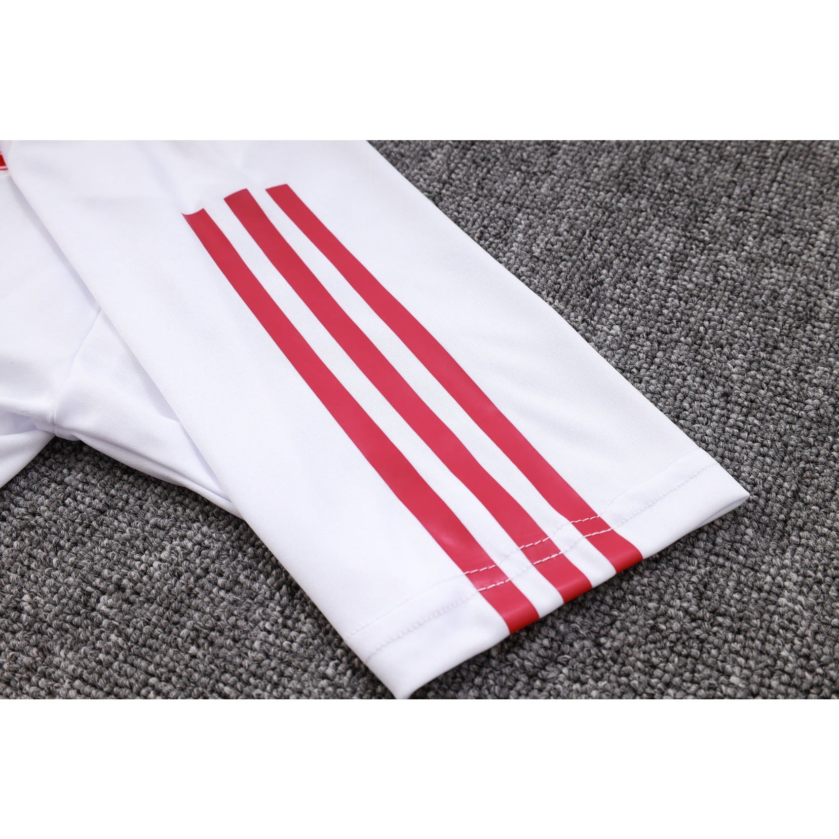NEW MANCHESTER UNITED 2º TRACKSUIT POLO 23/24