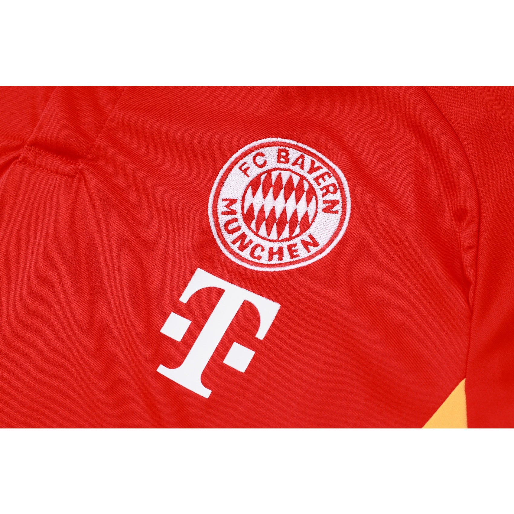 NEW BAYERN MUNICH TRACKSUIT 2º POLO 24/25