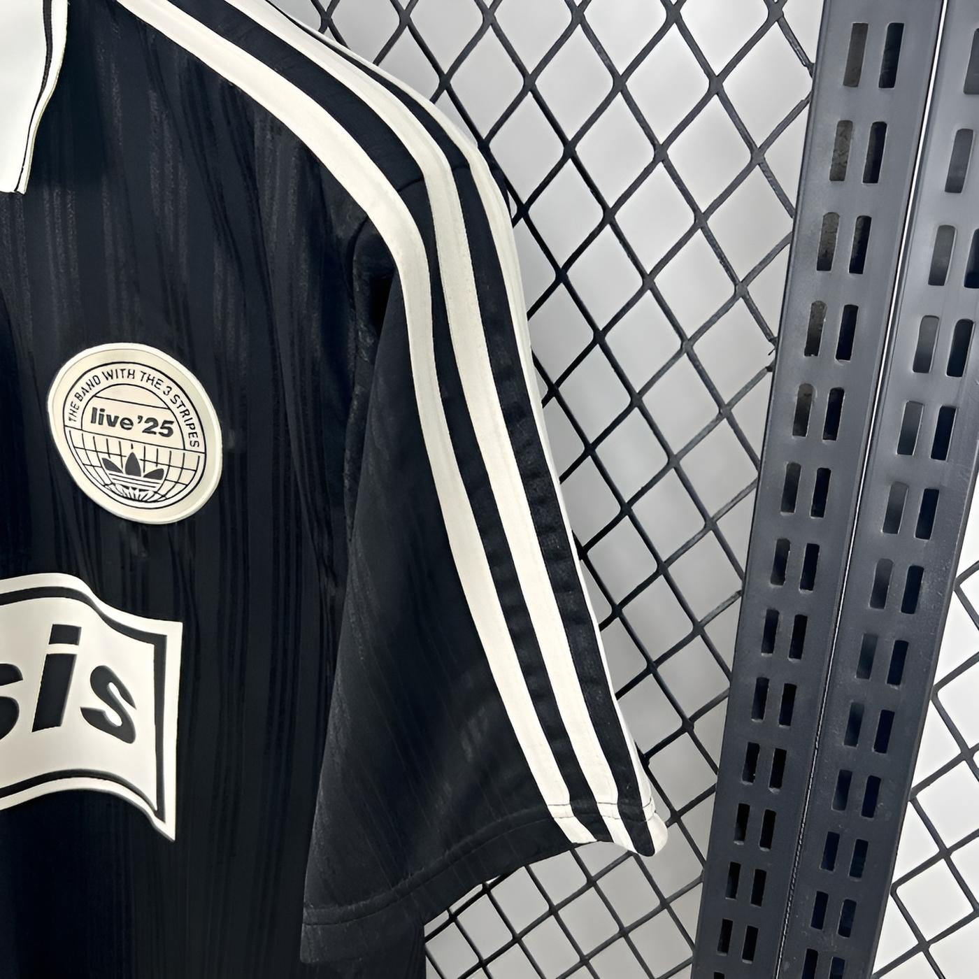 NEW CAMISETA OASIS TOUR SPECIAL EDITION BLACK 25/26