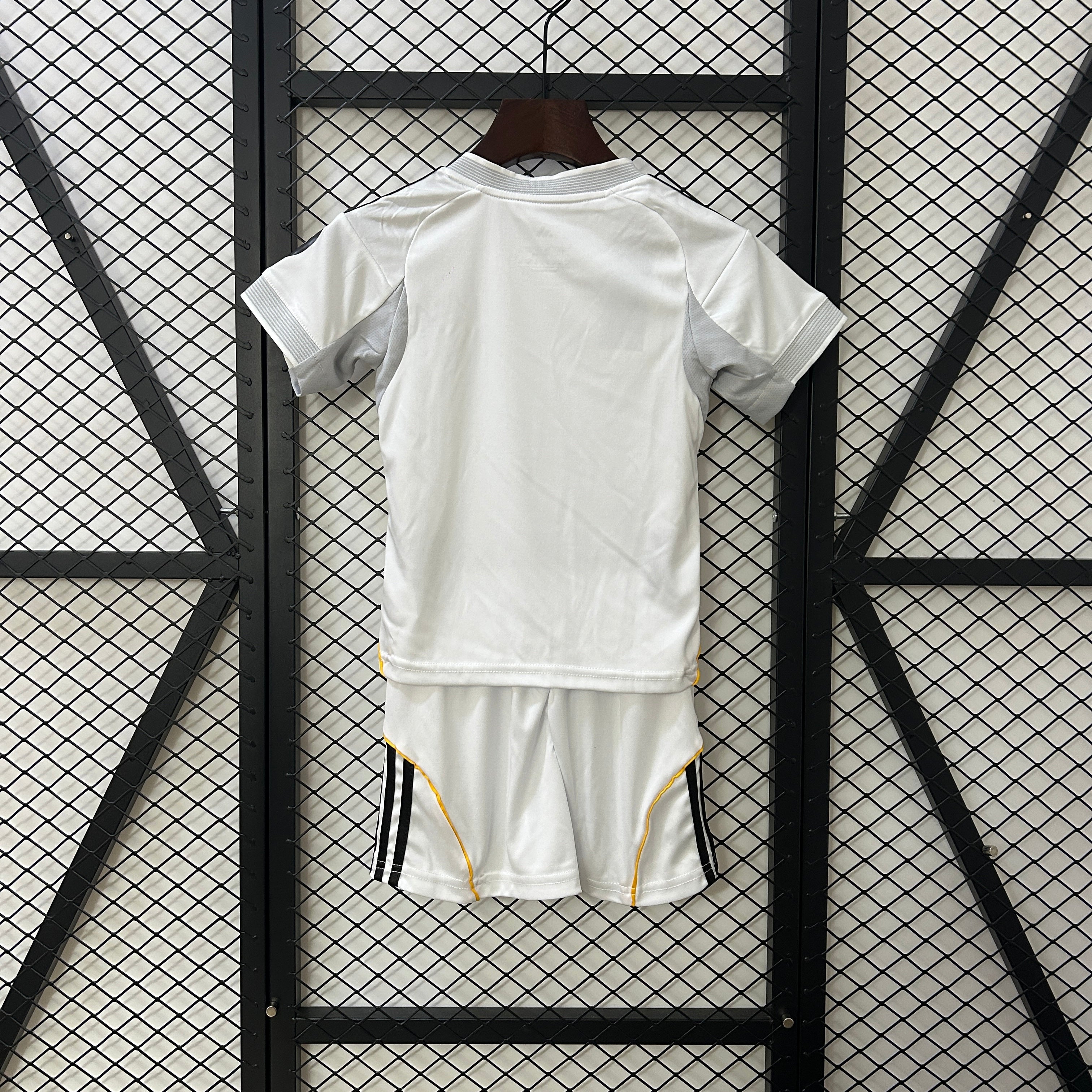 (NIÑO) CONJUNTO REAL MADRID 2025/26