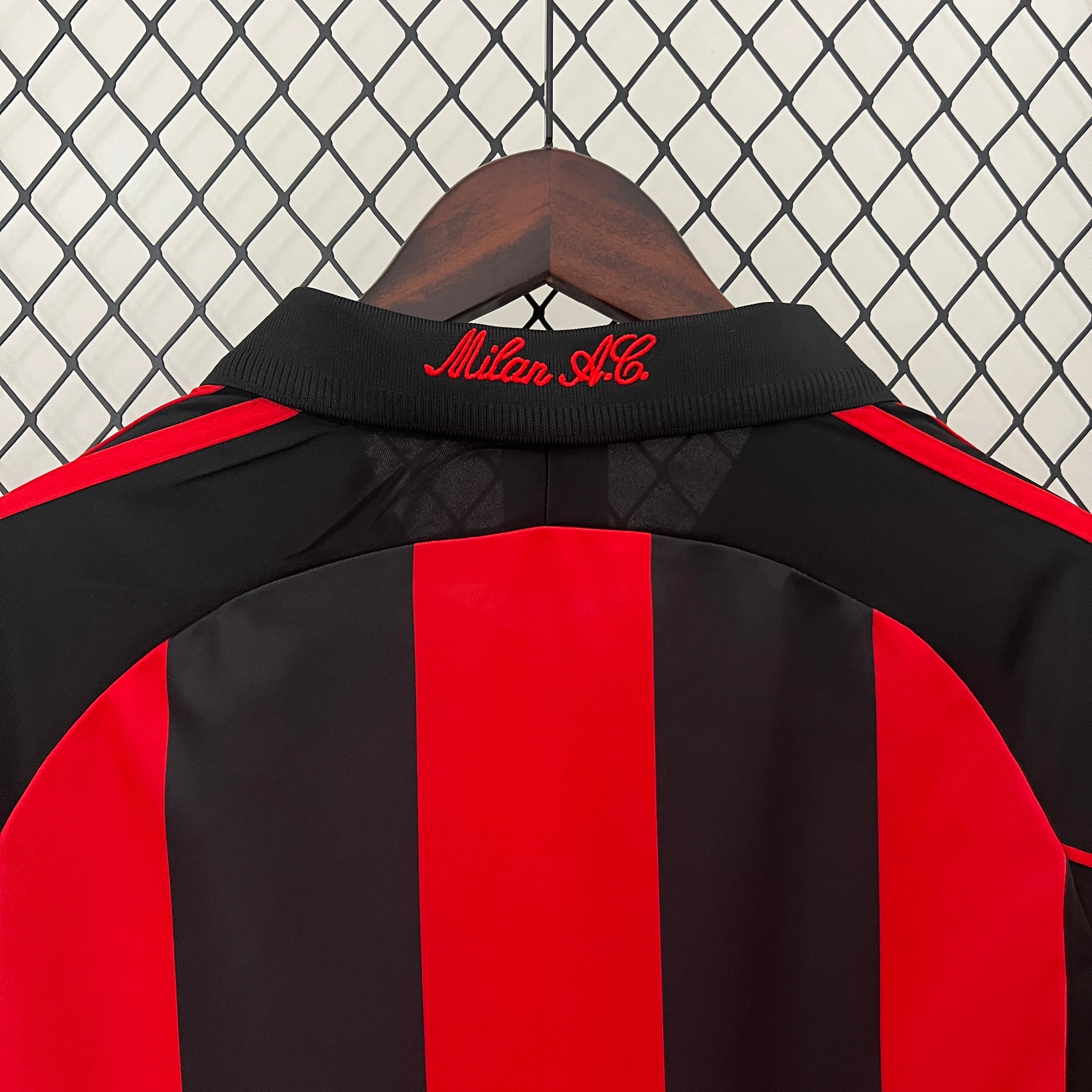 CAMISETA RETRO AC MILAN 2001/2002
