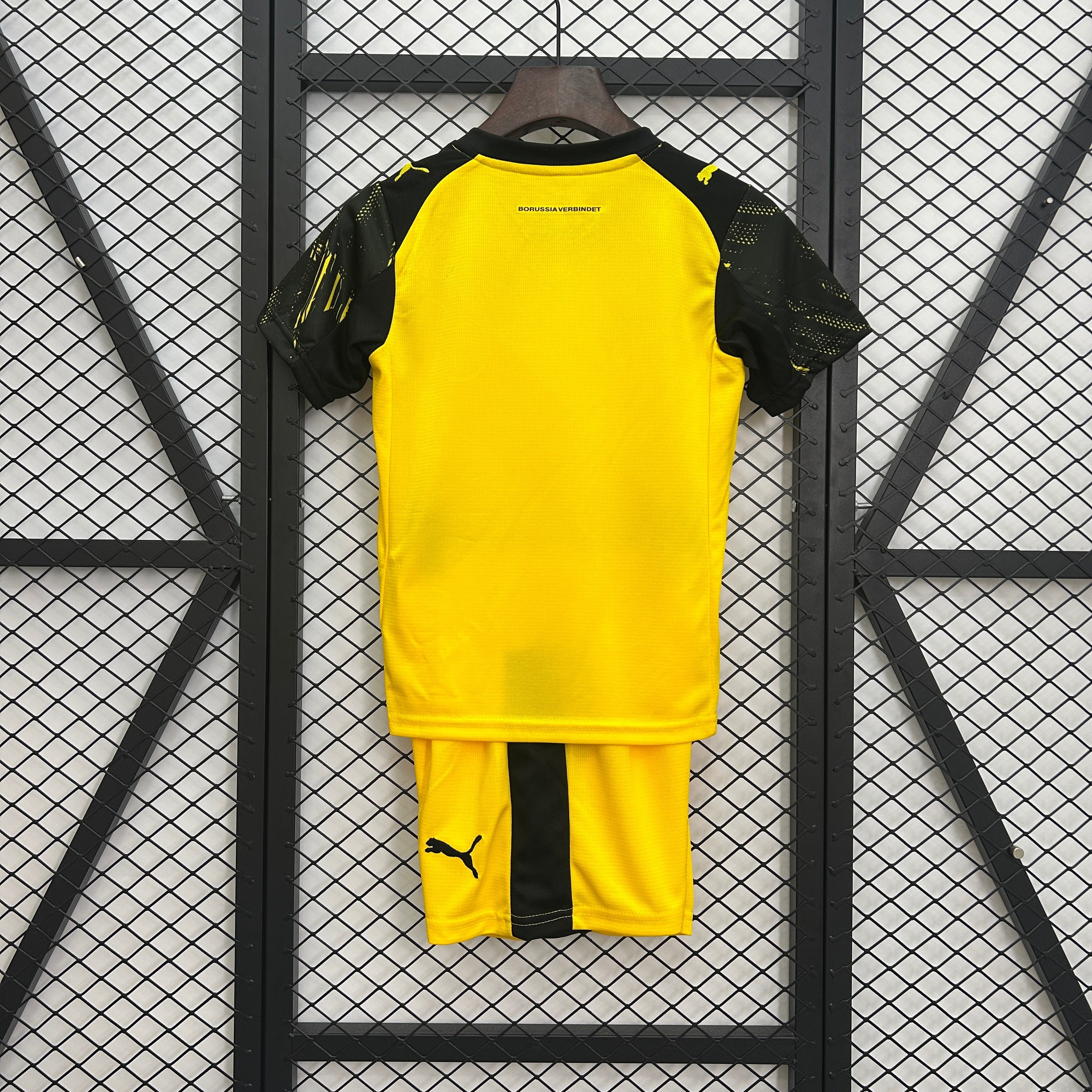 (NIÑO) CONJUNTO BORUSSIA DORTMUND 2025/26