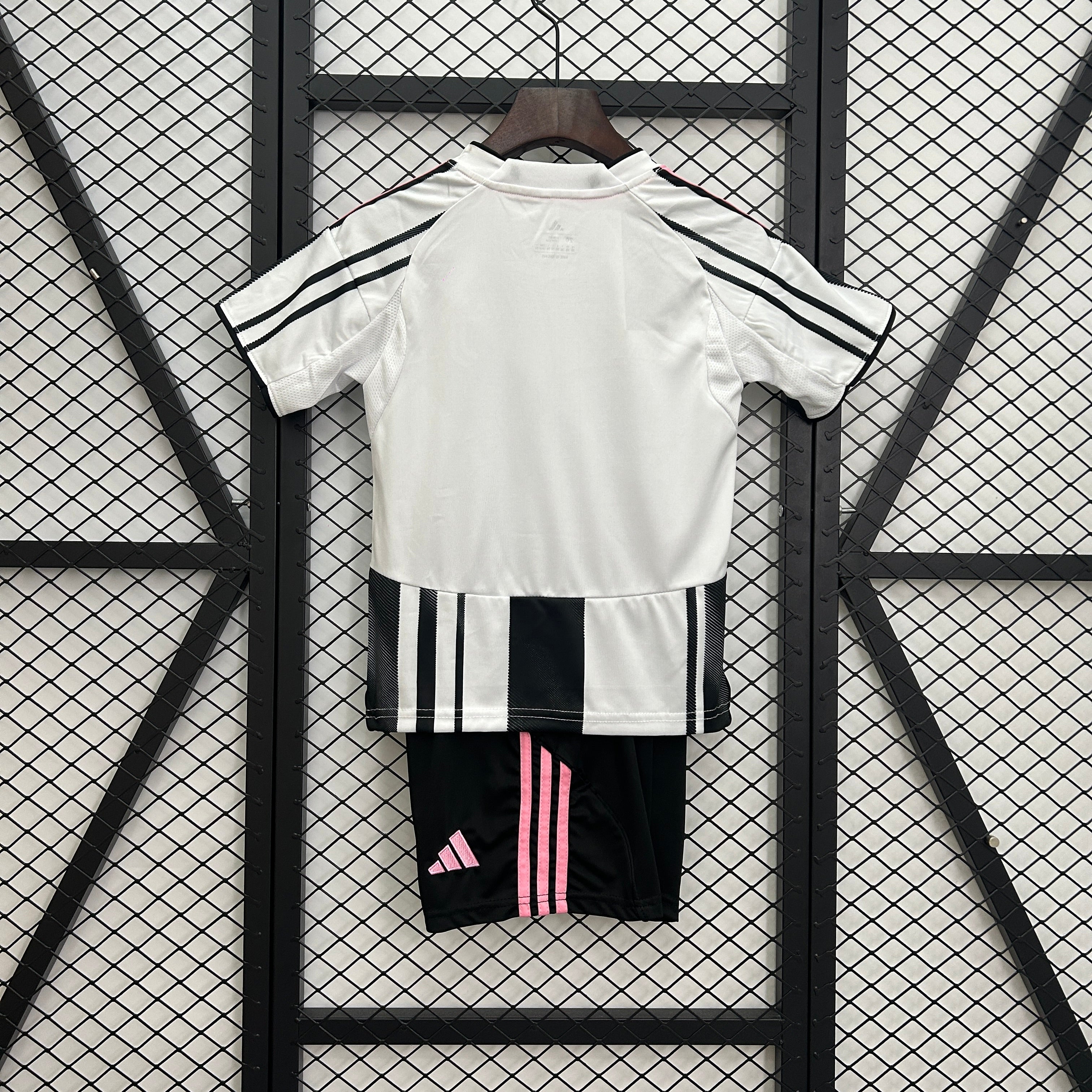 (NIÑO) CONJUNTO JUVENTUS DE TURÍN 2025/26