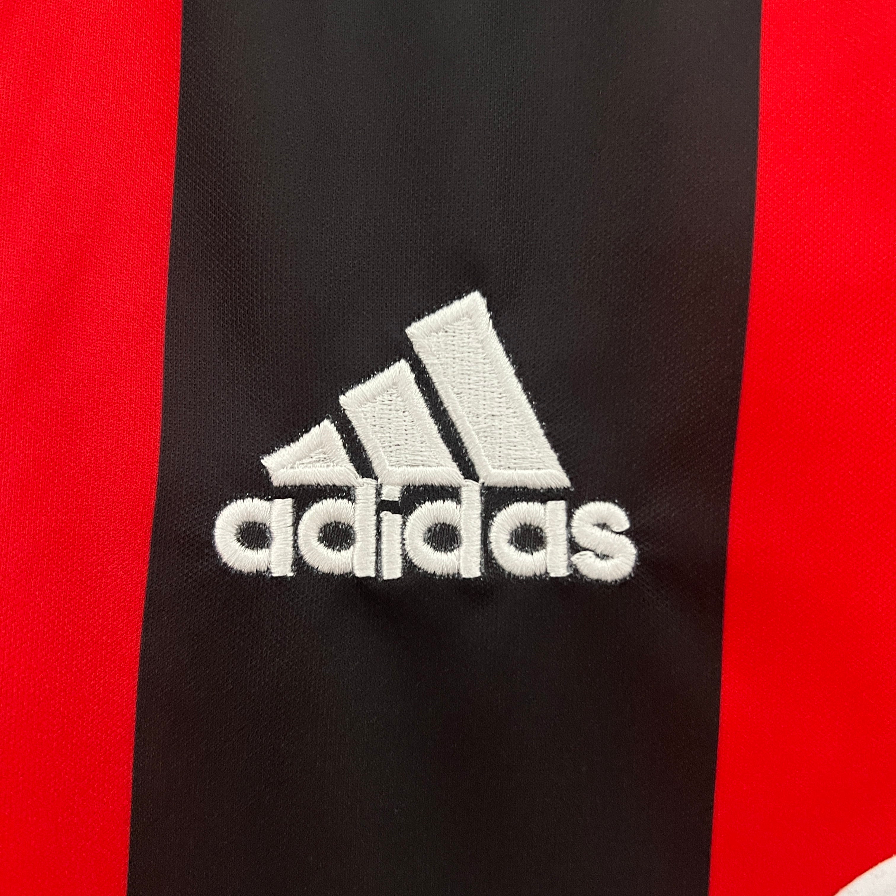 CAMISETA RETRO AC MILAN 2001/2002